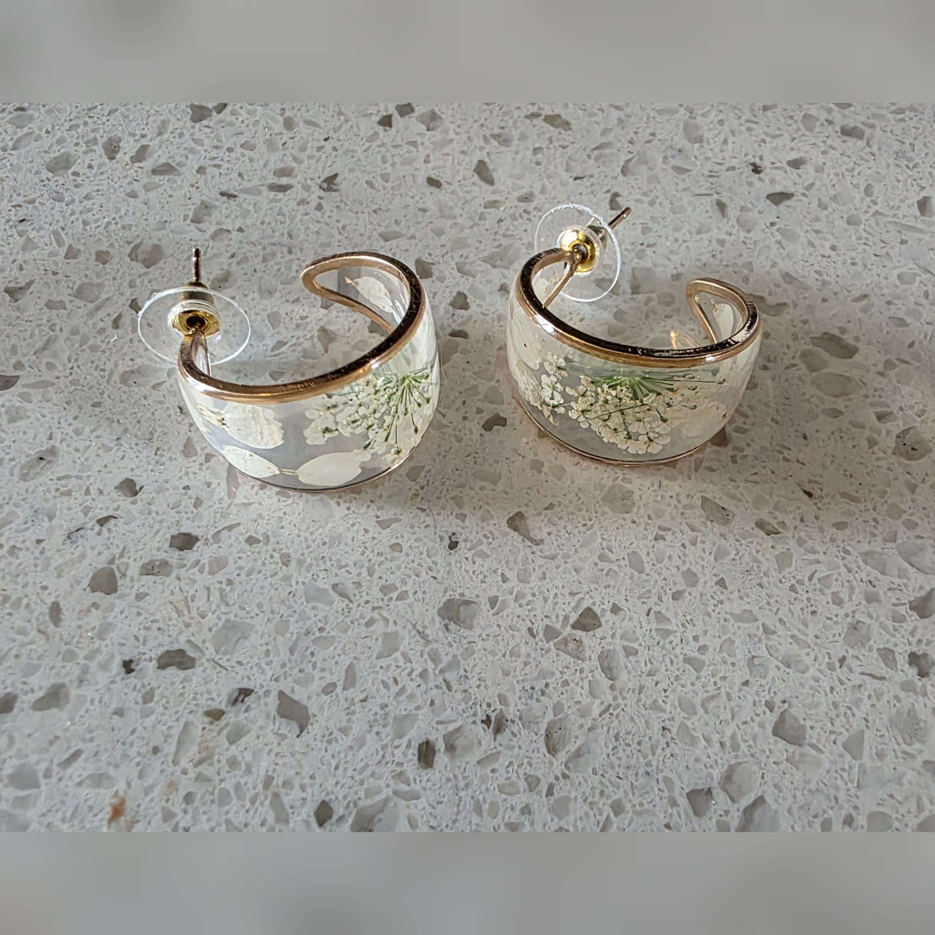 Maurices Gold And White Floral Earrings 12$